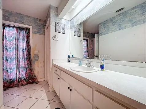 8402 Southwood Pines Street Lithia FL 33547
