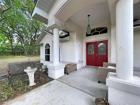 8402 Southwood Pines Street Lithia FL 33547