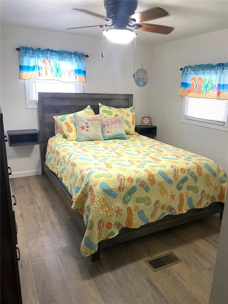 6517 Arizona Street Bradenton FL 34207