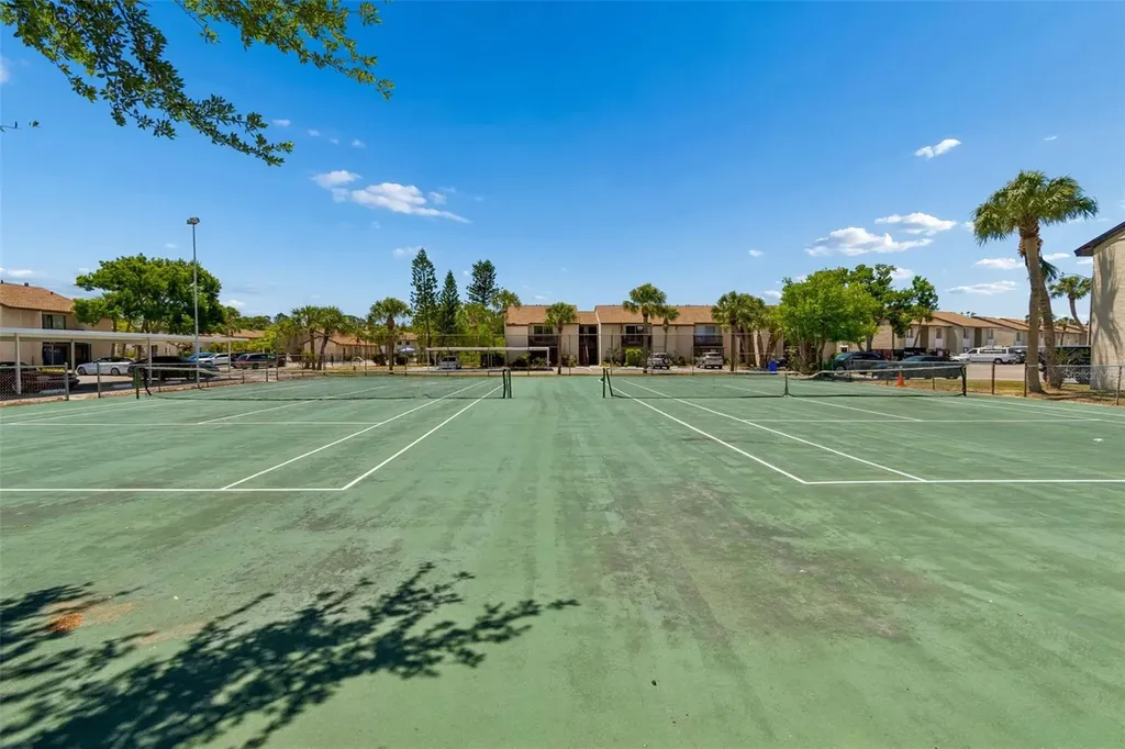 2725 Hidden Lake Boulevard Sarasota FL 34237