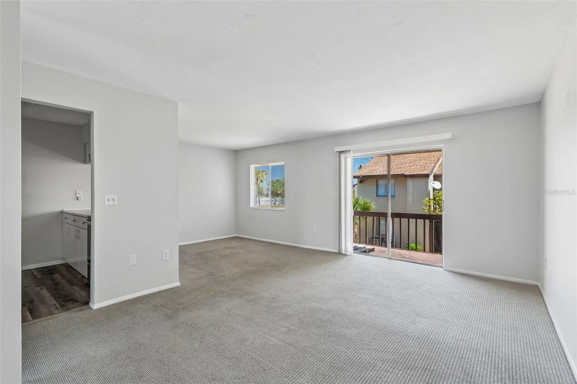2725 Hidden Lake Boulevard Sarasota FL 34237