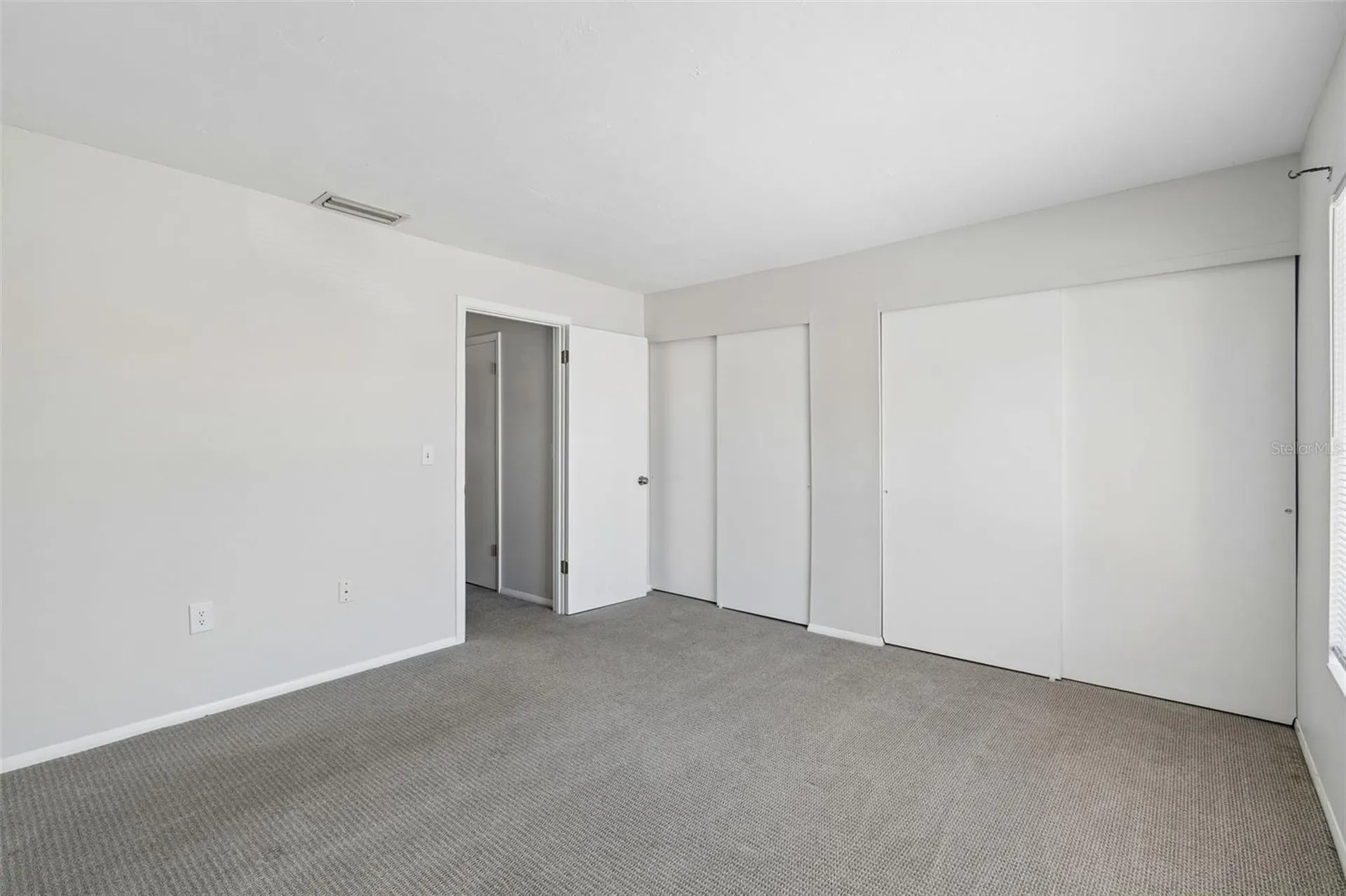 2725 Hidden Lake Boulevard Sarasota FL 34237