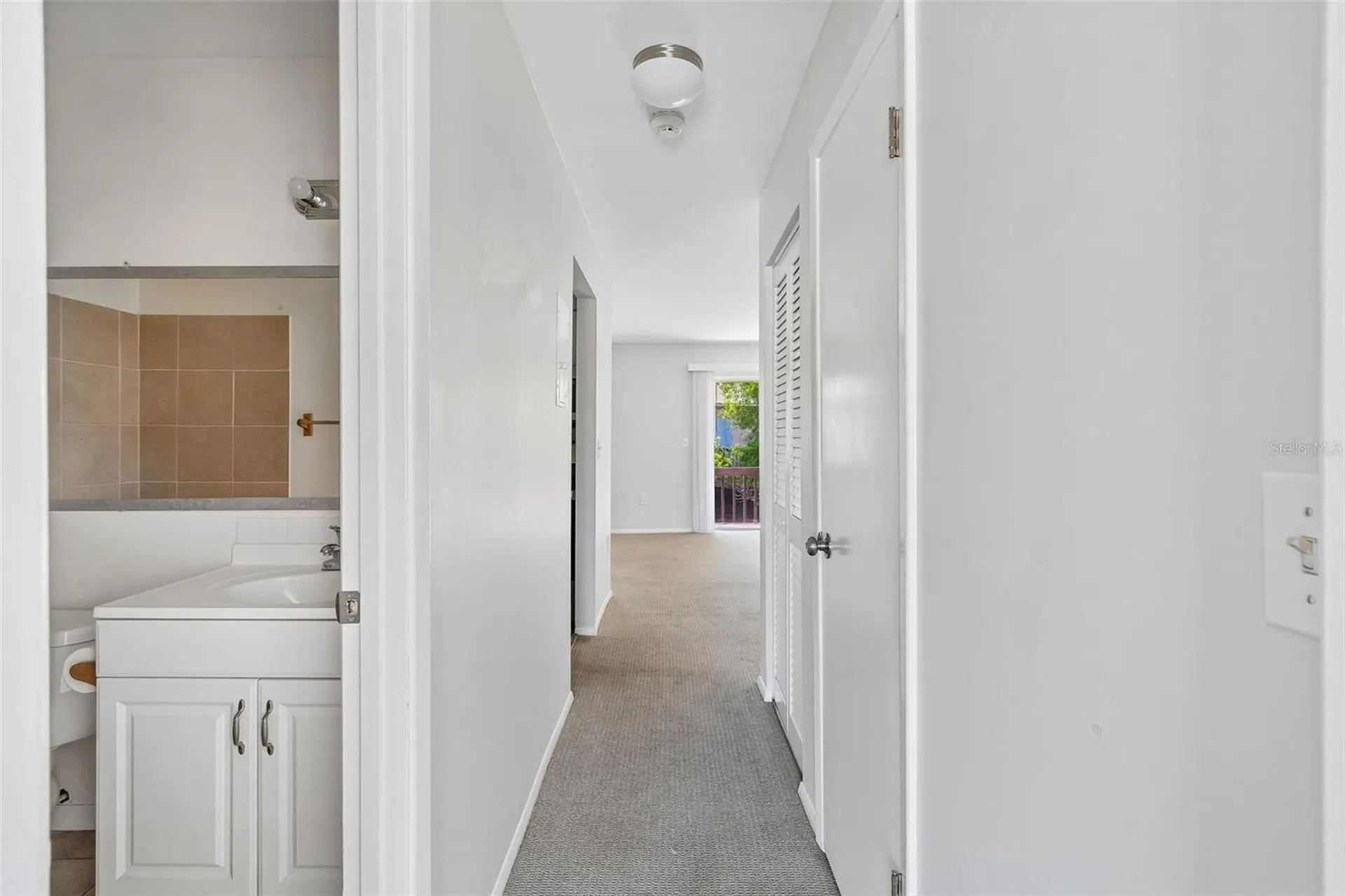 2725 Hidden Lake Boulevard Sarasota FL 34237