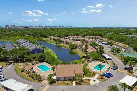 2725 Hidden Lake Boulevard Sarasota FL 34237