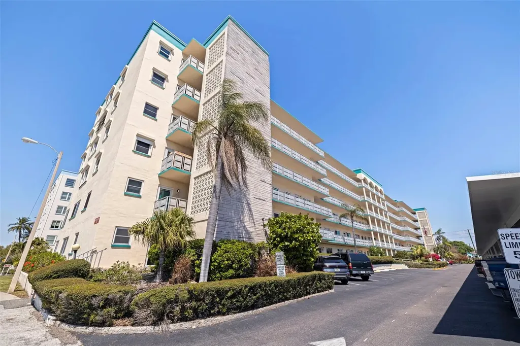 2960 59th Street S Gulfport FL 33707