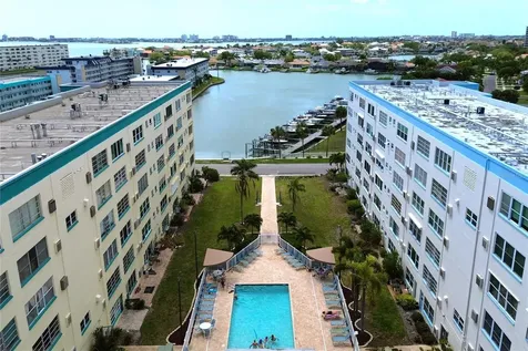 2960 59th Street S Gulfport FL 33707