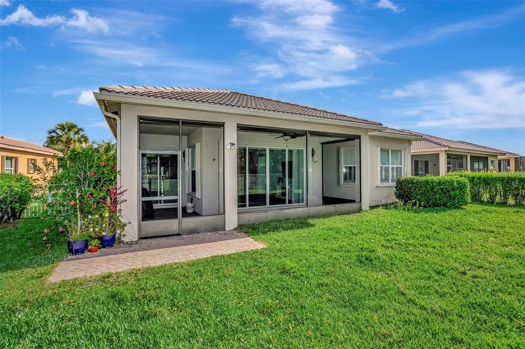 16022 Golden Lakes Drive Wimauma FL 33598