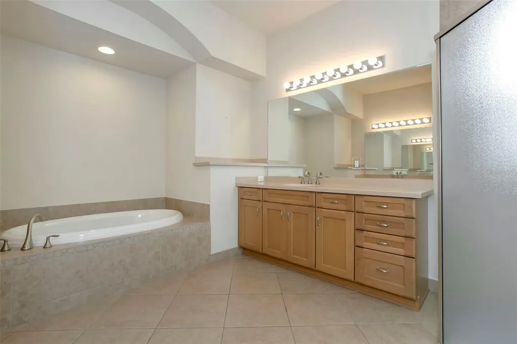 16022 Golden Lakes Drive Wimauma FL 33598