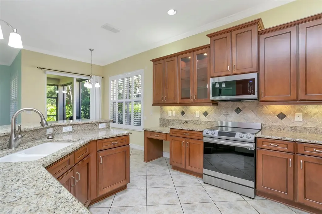 16022 Golden Lakes Drive Wimauma FL 33598