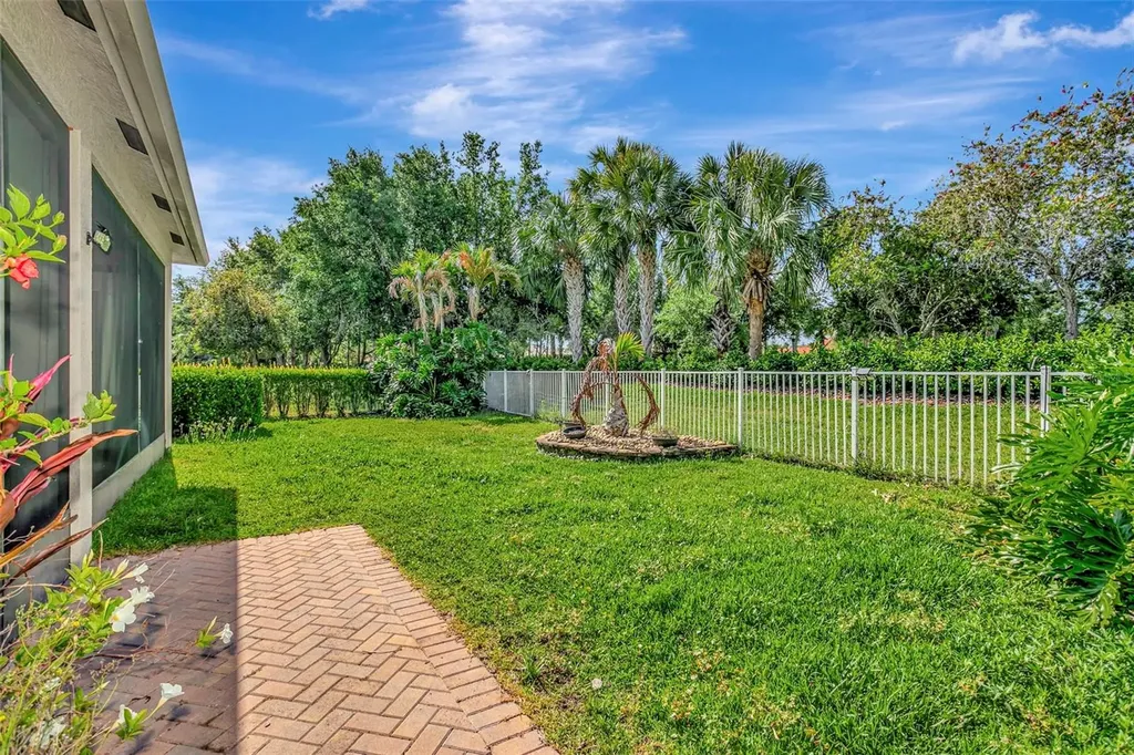 16022 Golden Lakes Drive Wimauma FL 33598