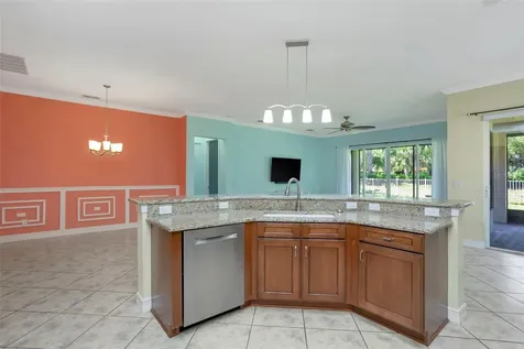 16022 Golden Lakes Drive Wimauma FL 33598