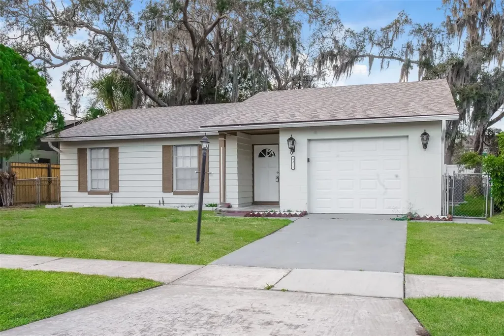8311 Esperanza Street Orlando FL 32817