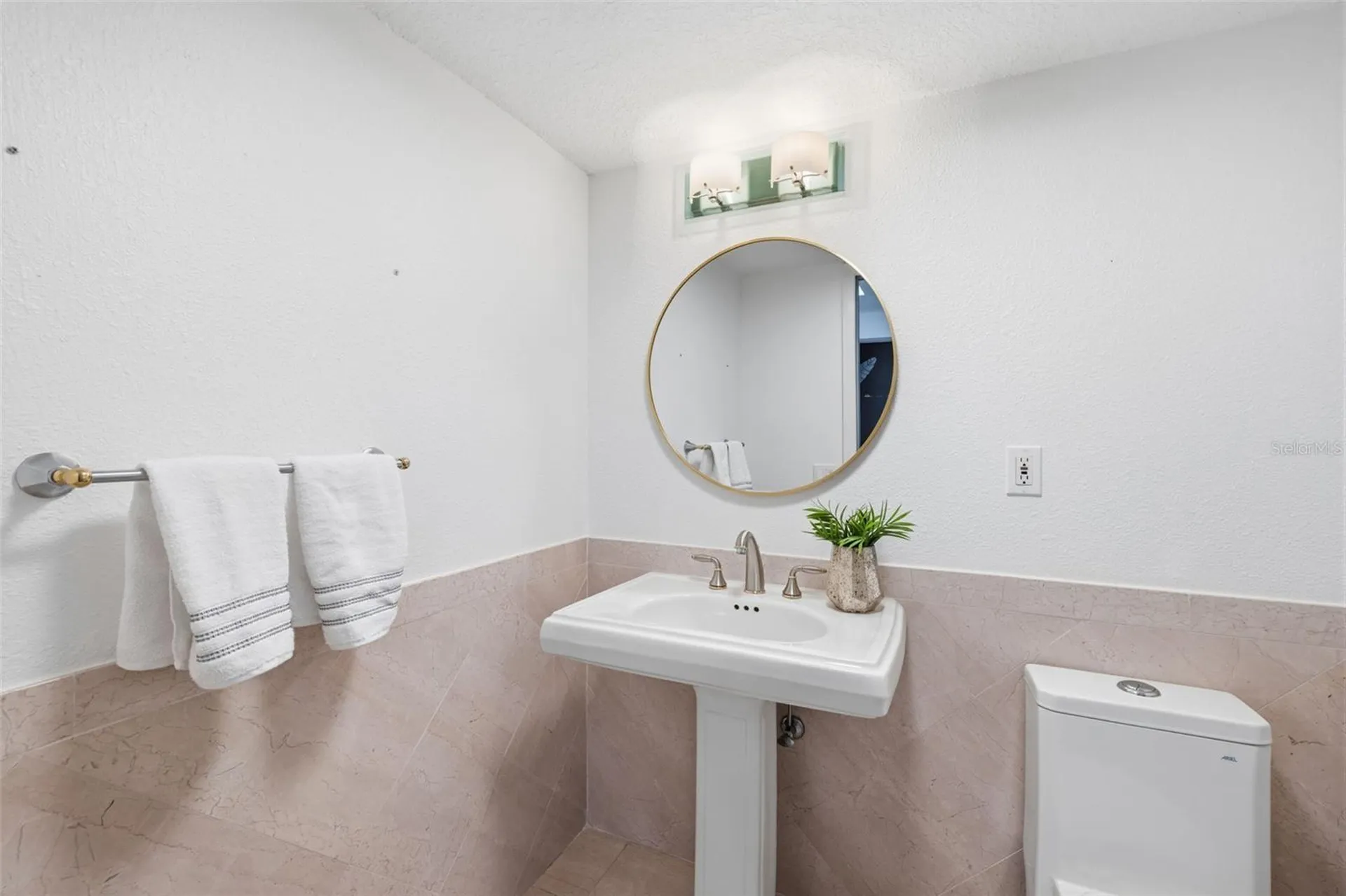 5700 Mariner Street Tampa FL 33609