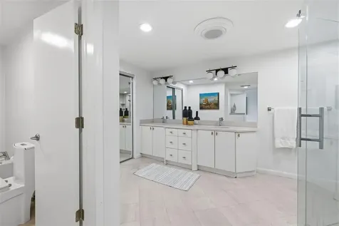 5700 Mariner Street Tampa FL 33609
