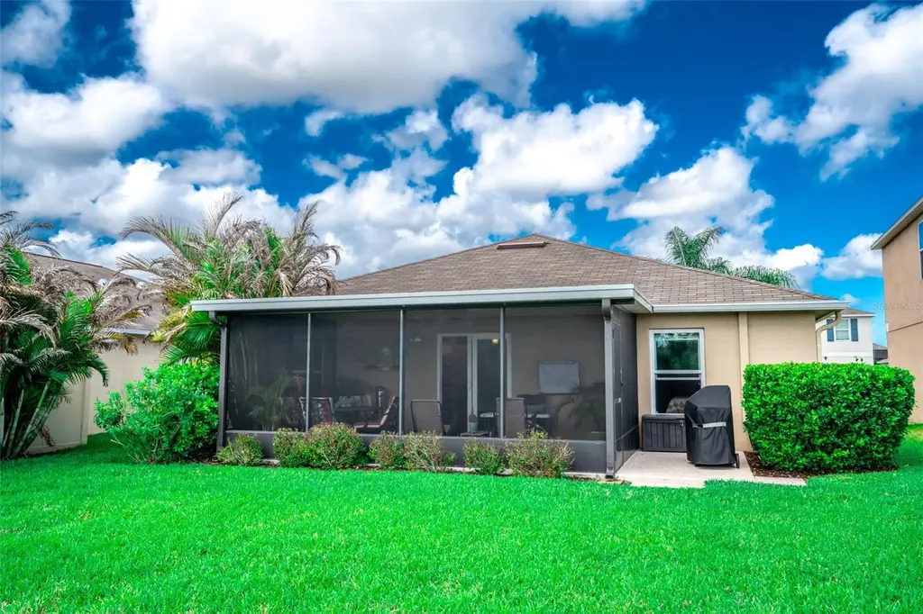 17132 White Mangrove Drive Wimauma FL 33598