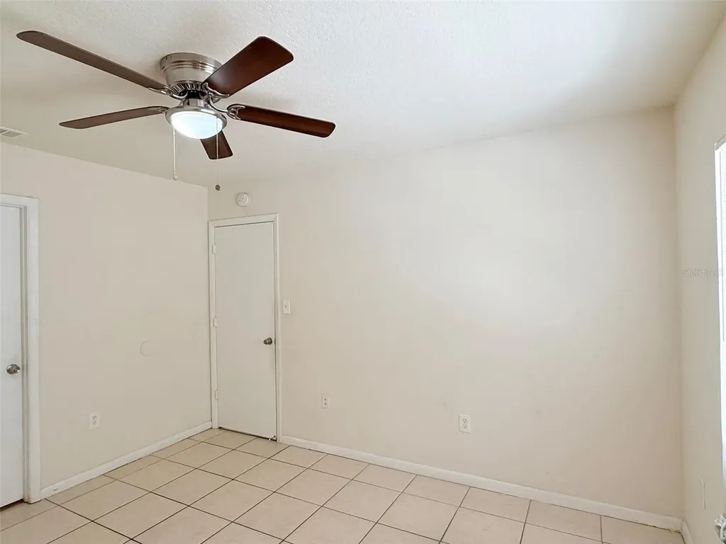 2615 E Curtis Street Tampa FL 33610