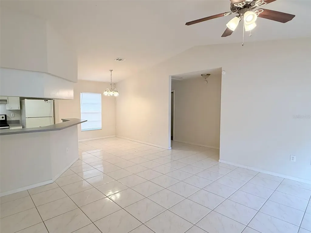 2615 E Curtis Street Tampa FL 33610
