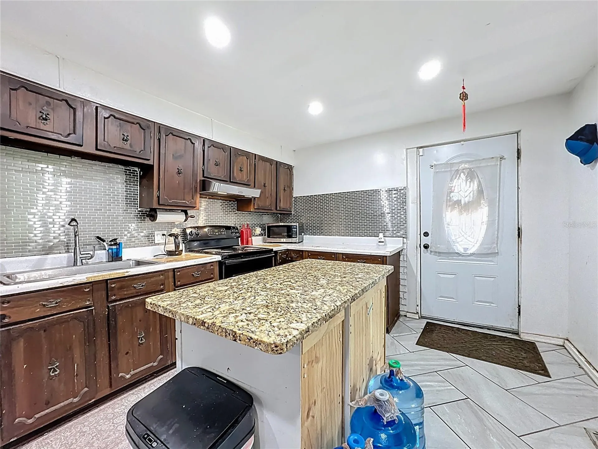 7717 Clarcona Ocoee Road Orlando FL 32818