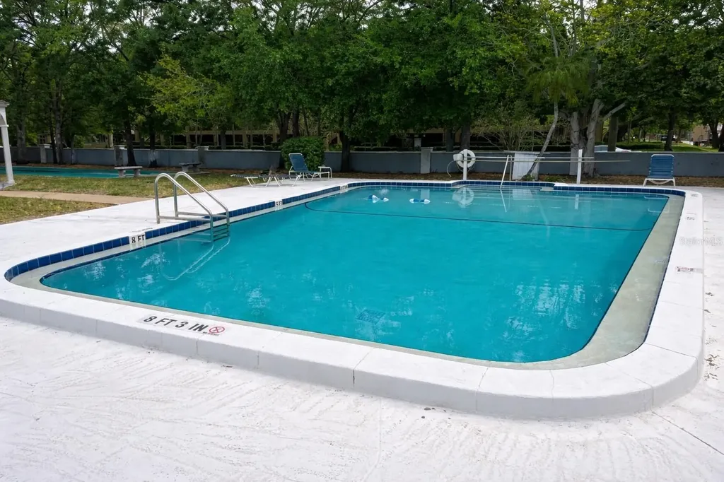 8651 10th Street N St Petersburg FL 33702