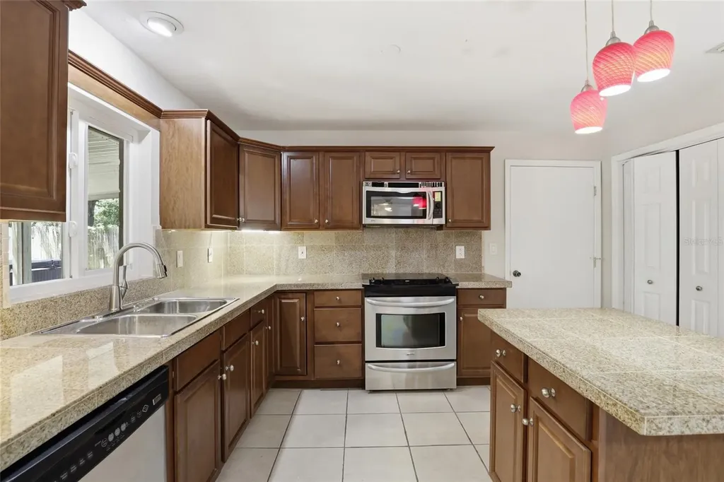 3623 NW 46th Place Gainesville FL 32605