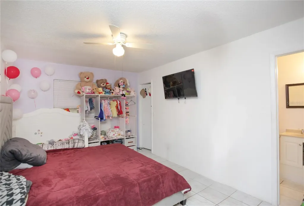 597 Bablonica Drive Orlando FL 32807