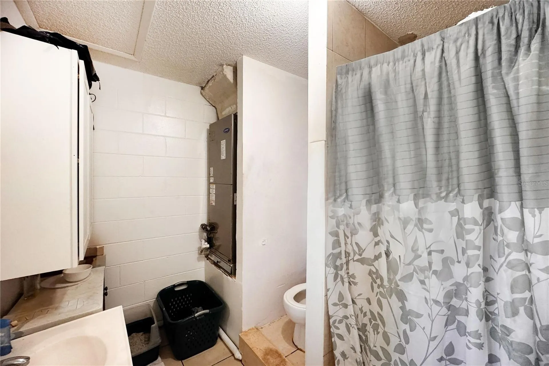597 Bablonica Drive Orlando FL 32807