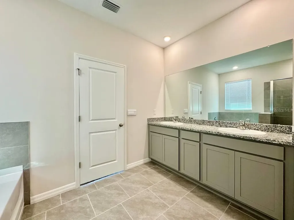 10959 Cotton Vale Place San Antonio FL 33576