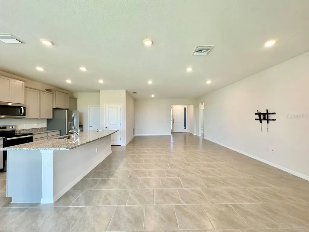 10959 Cotton Vale Place San Antonio FL 33576