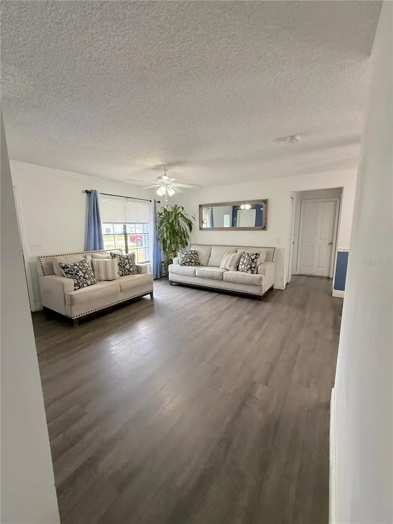 1160 Manitoba Street Deltona FL 32725