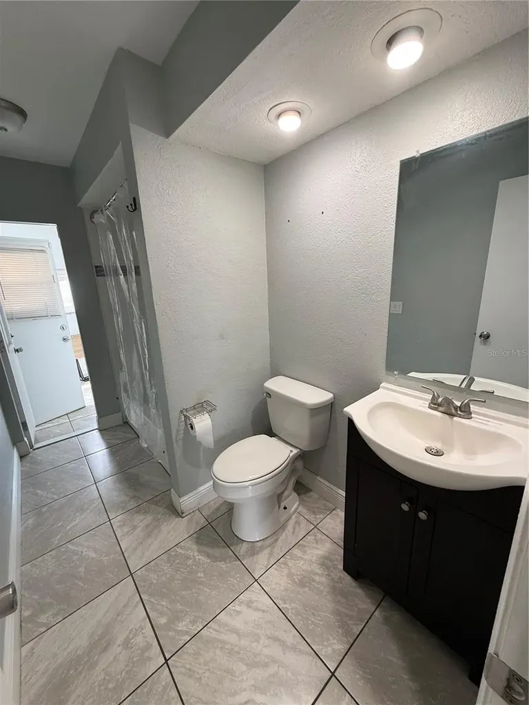 1160 Manitoba Street Deltona FL 32725