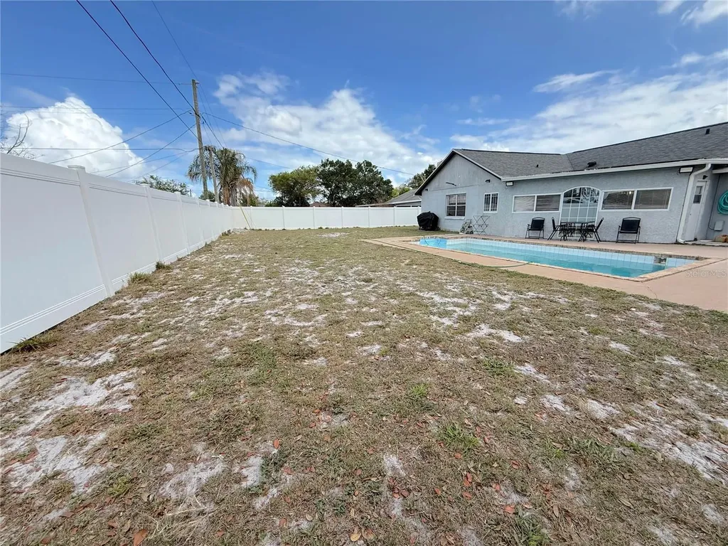 1160 Manitoba Street Deltona FL 32725