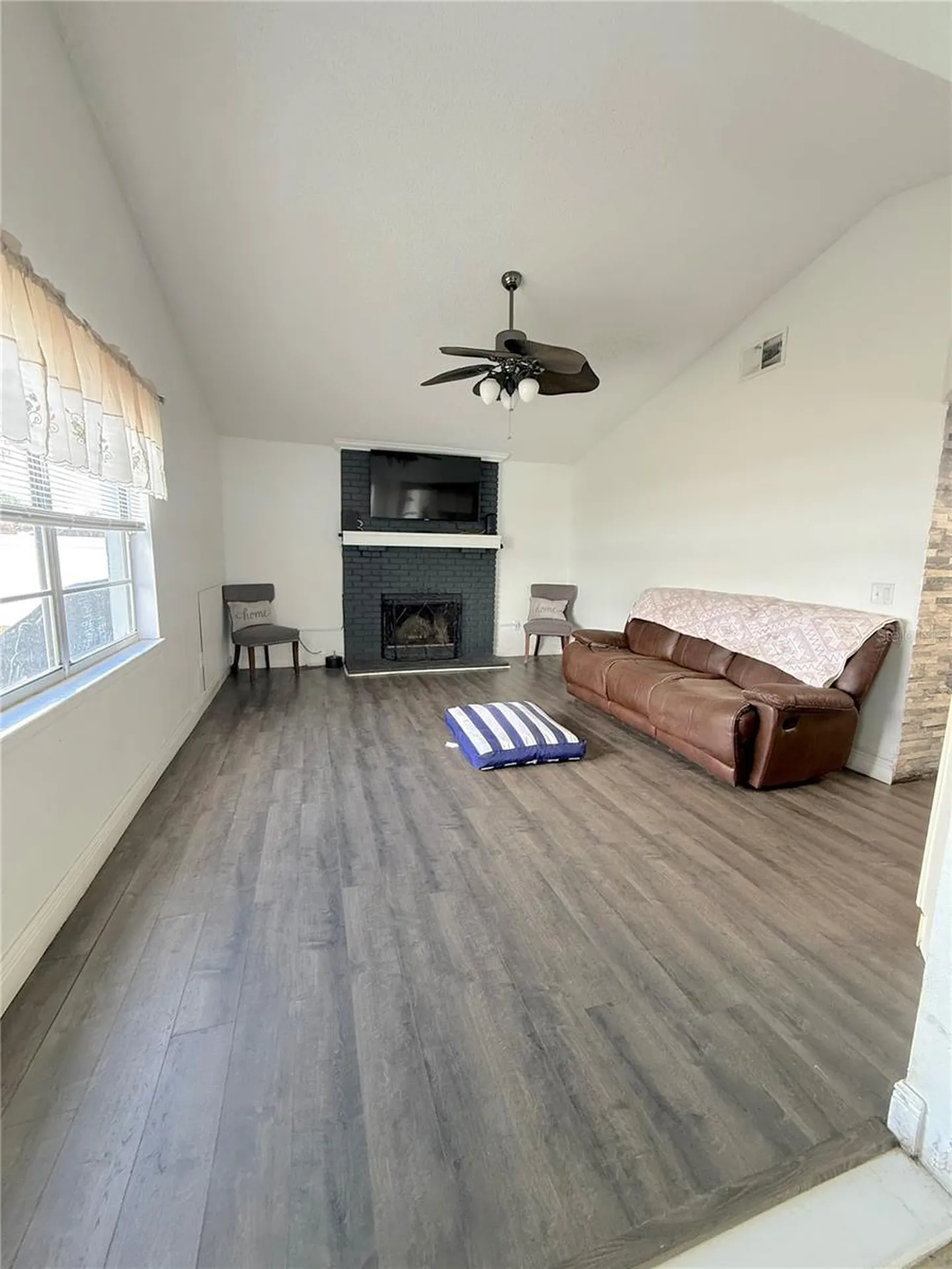 1160 Manitoba Street Deltona FL 32725