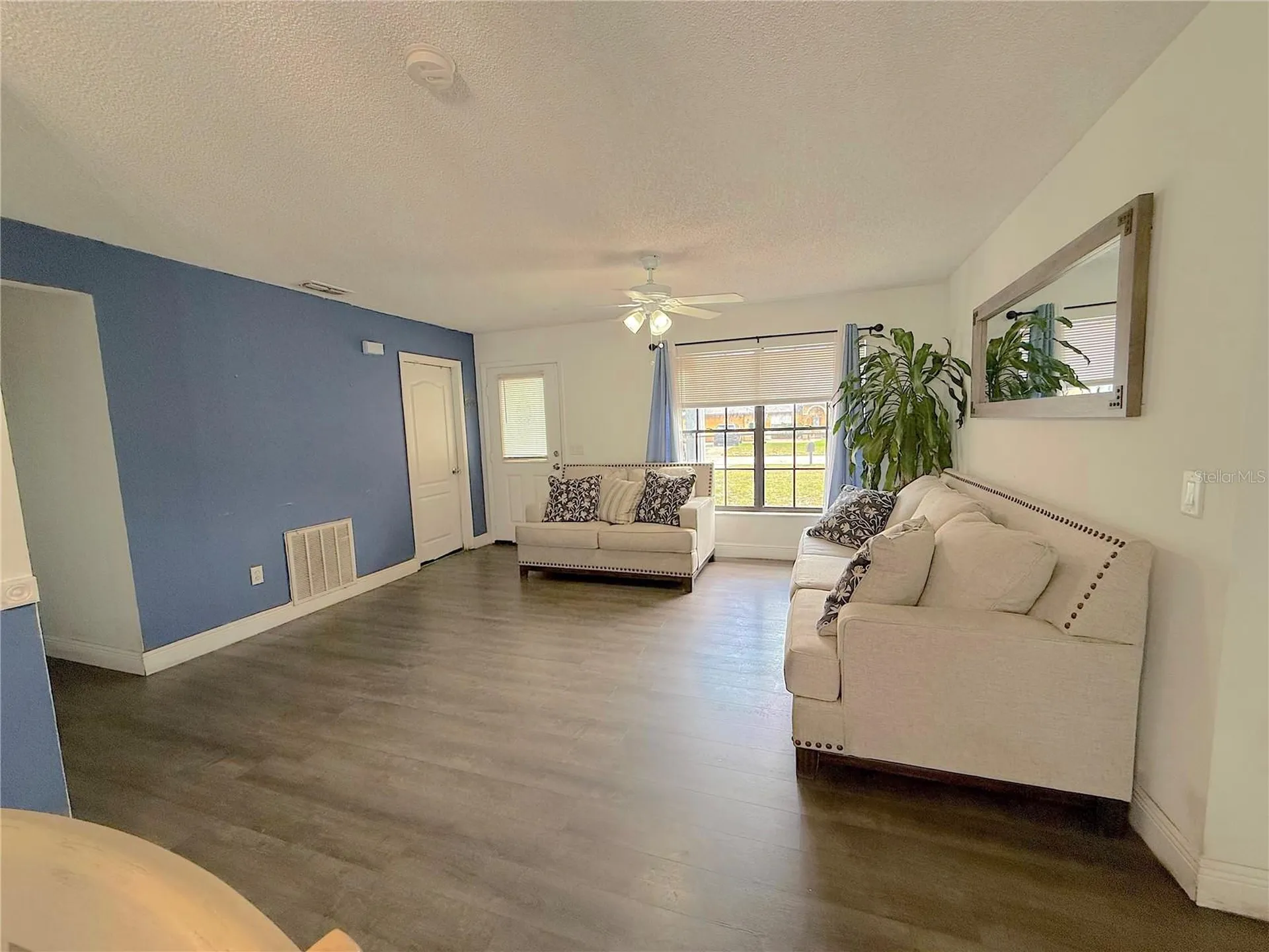 1160 Manitoba Street Deltona FL 32725