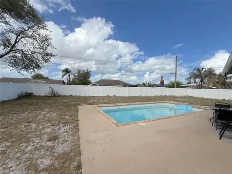 1160 Manitoba Street Deltona FL 32725