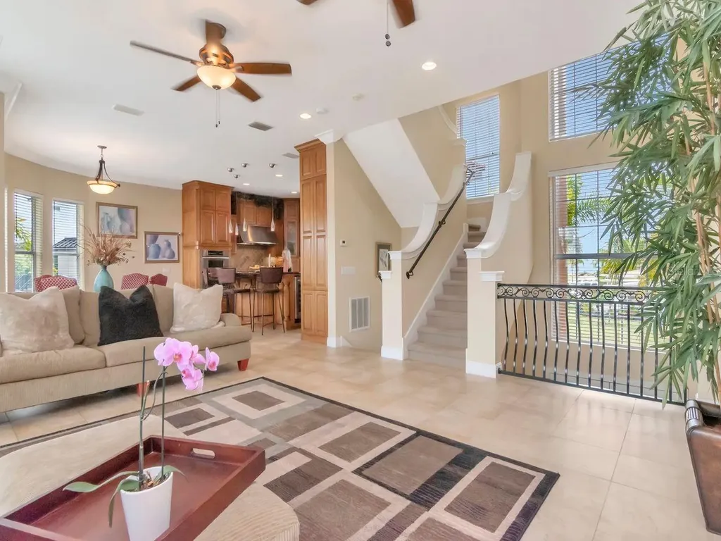507 Driftwood Drive E Palm Harbor FL 34683