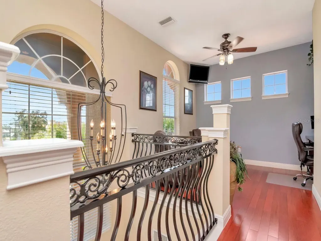 507 Driftwood Drive E Palm Harbor FL 34683