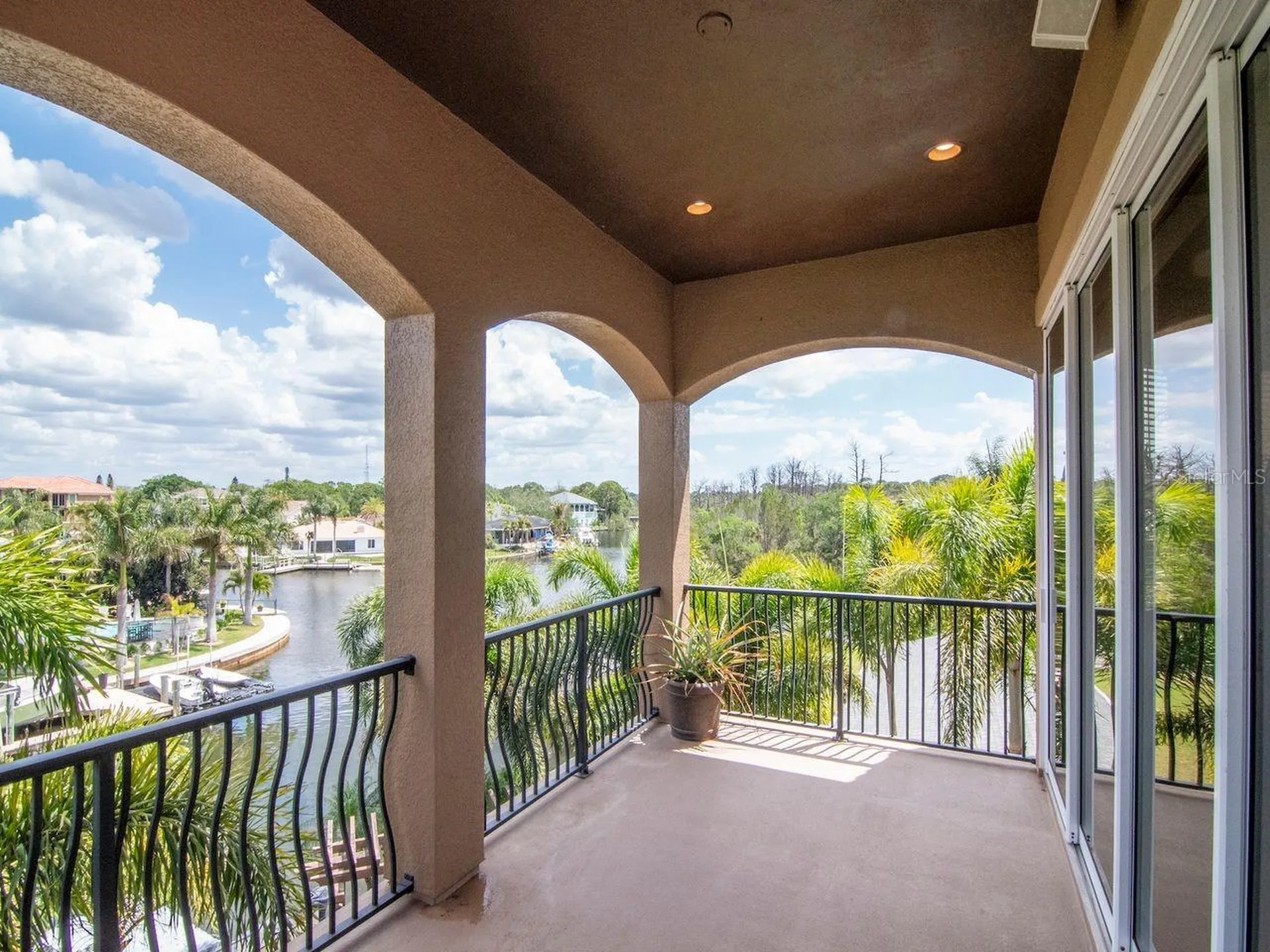 507 Driftwood Drive E Palm Harbor FL 34683