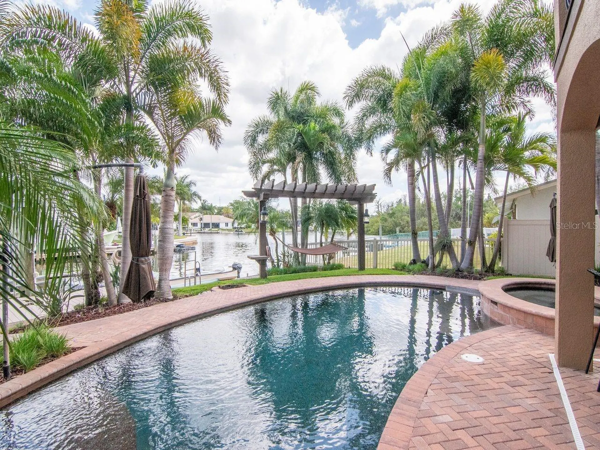507 Driftwood Drive E Palm Harbor FL 34683