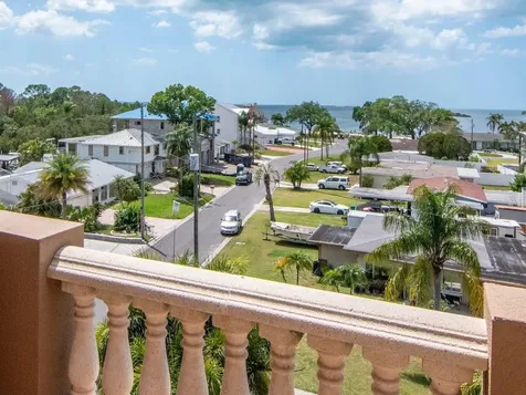 507 Driftwood Drive E Palm Harbor FL 34683