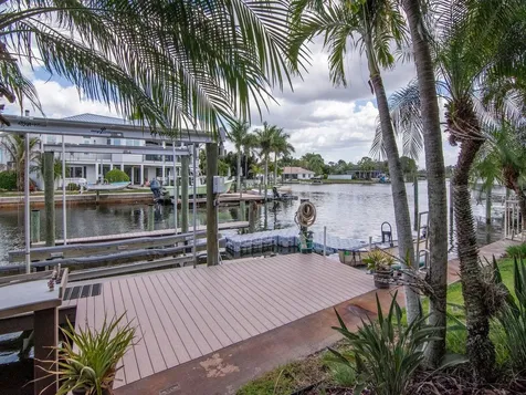 507 Driftwood Drive E Palm Harbor FL 34683