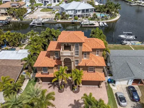 507 Driftwood Drive E Palm Harbor FL 34683