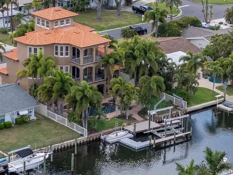 507 Driftwood Drive E Palm Harbor FL 34683