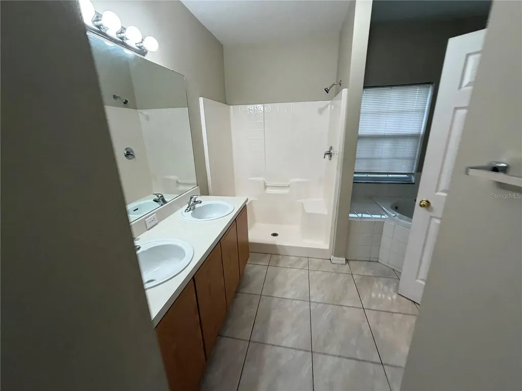 931 Van Loon Court Kissimmee FL 34758