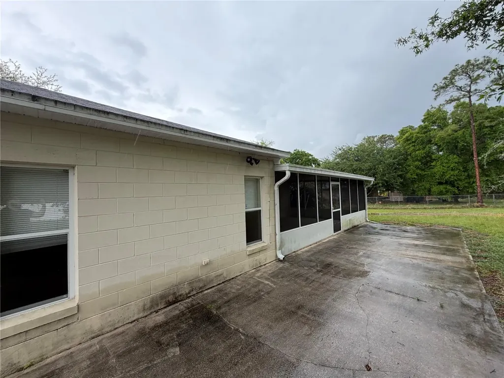 931 Van Loon Court Kissimmee FL 34758