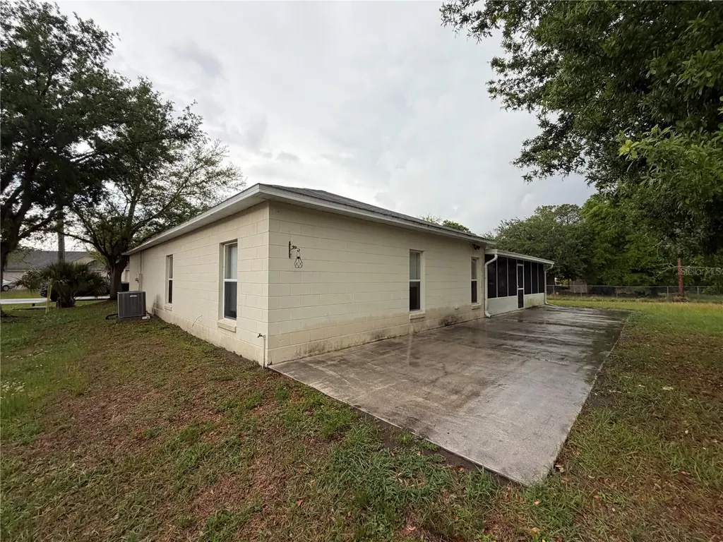 931 Van Loon Court Kissimmee FL 34758