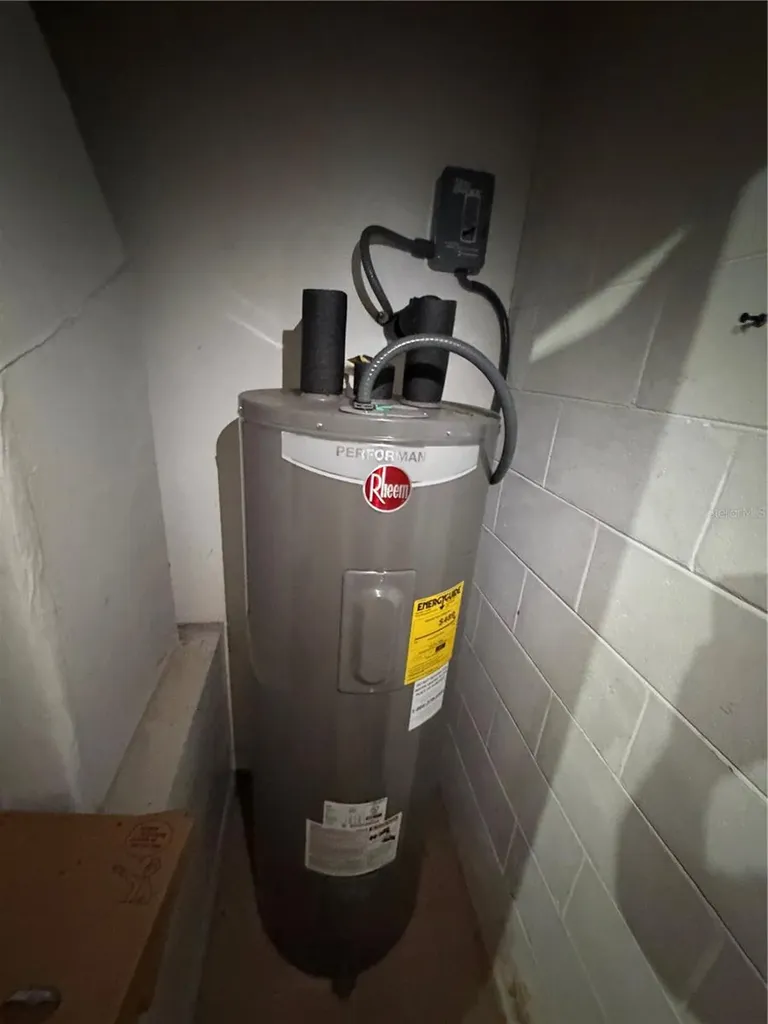 931 Van Loon Court Kissimmee FL 34758