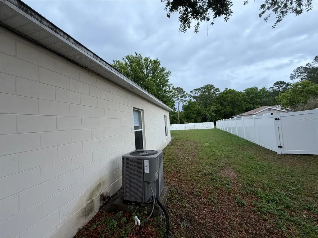 931 Van Loon Court Kissimmee FL 34758