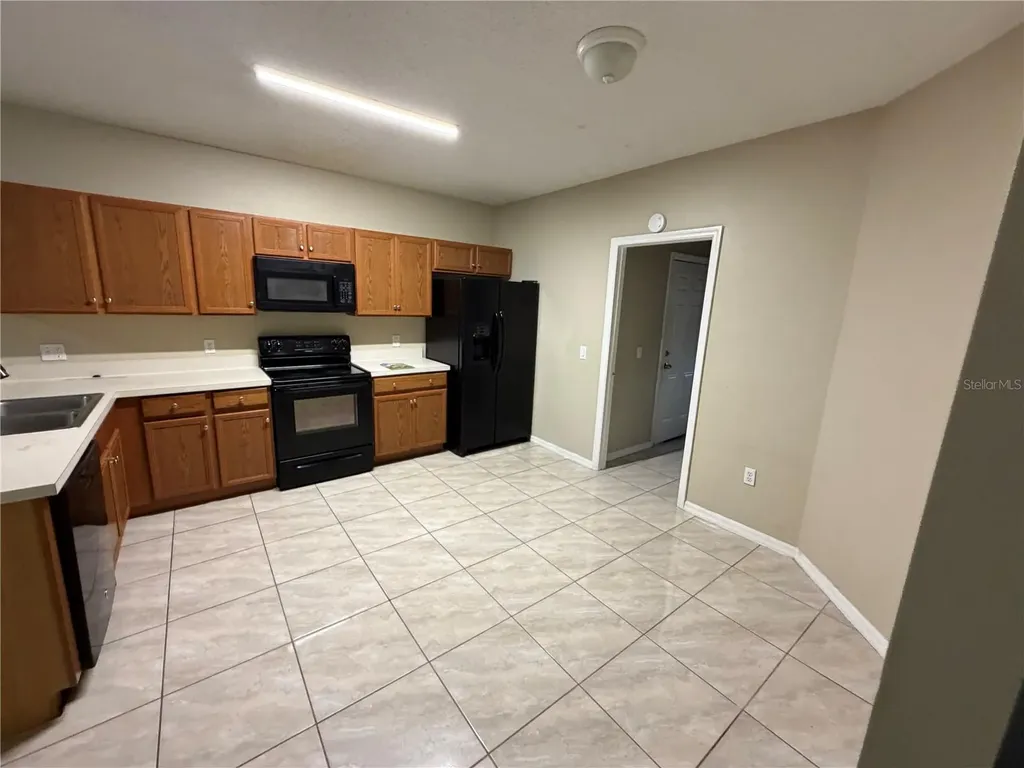 931 Van Loon Court Kissimmee FL 34758