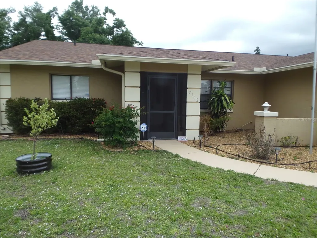 7102 12th Court E Sarasota FL 34243