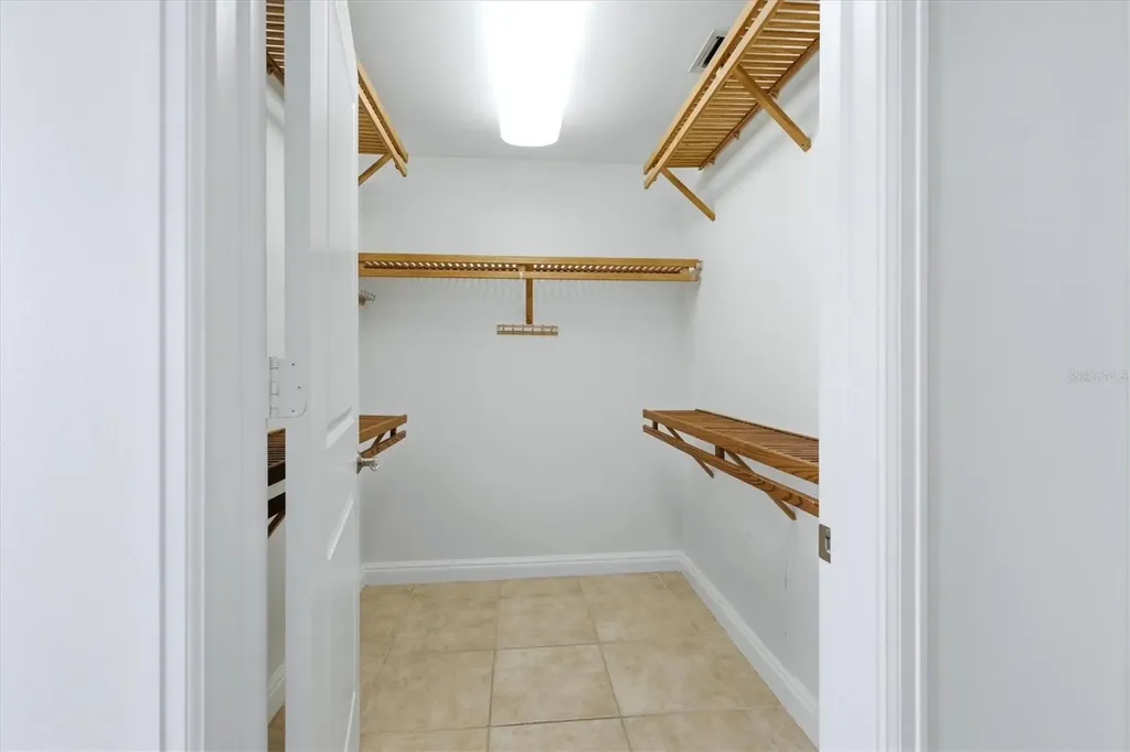 50 Central Avenue Sarasota FL 34236